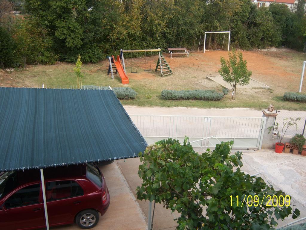 Apartments Cerin Fazana Bilik gambar